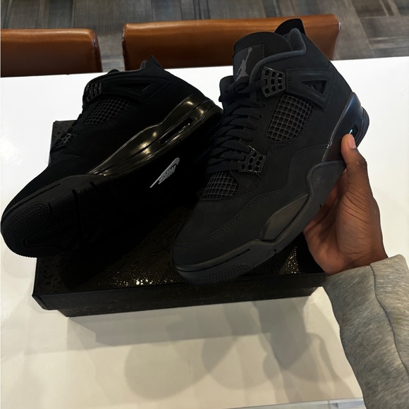Air Jordan 4 Retro 'Black Cat' 2025